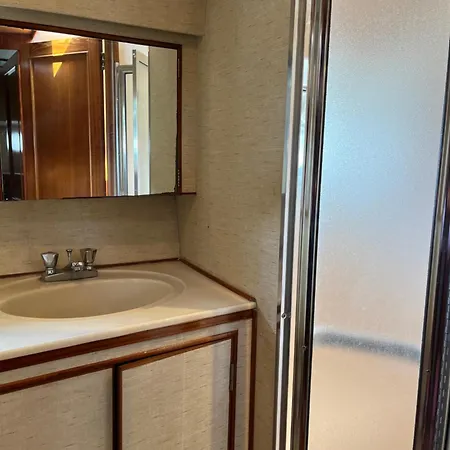 Yacht Moineau Vi 船屋 *